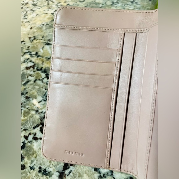 MIU MIU Alligator Style Large Wallet 💯AUTHENTIC - Picture 6 of 15